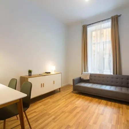 Apartment Elegant 2-bedroom Retreat Near Old Town Riga